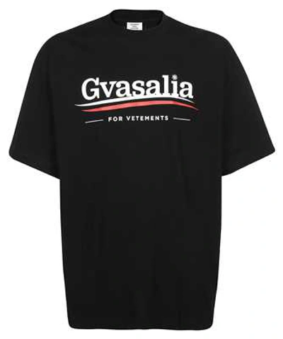 Shop Vetements Gvasalia T-shirt In Black