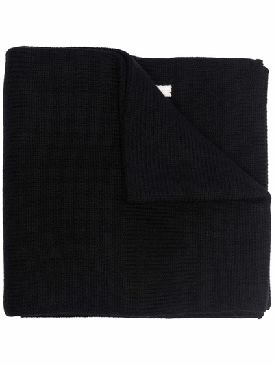 Shop Fendi Intarsia-knit Logo Wool Scarf In Schwarz