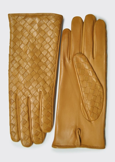 Shop Guanti Giglio Fiorentino Woven Lambskin Leather Gloves In Camel 13