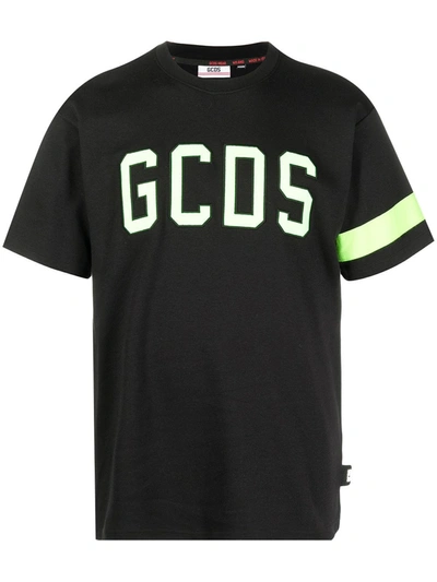 Shop Gcds Cotton T-shirt With Logo Patch In Black