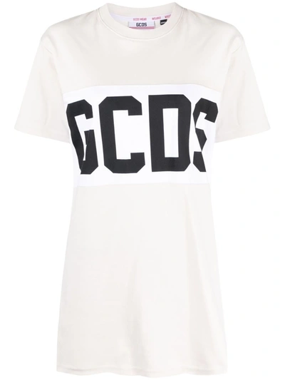 Shop Gcds T-shirt Dress With Ogo Print In Nude & Neutrals