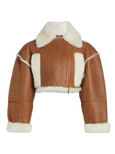Shop Jacquemus Paioù Cropped Shearling-lined Leather Jacket In Camel