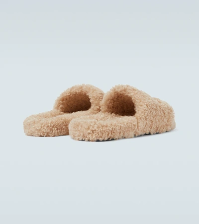 Balenciaga Faux-shearling Embroidered Logo Slides In Beige/white/red