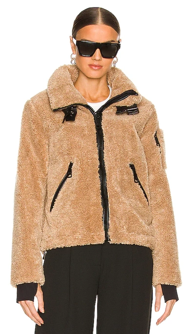 Sam Bailey Hooded Fleece Puffer Coat In 驼色