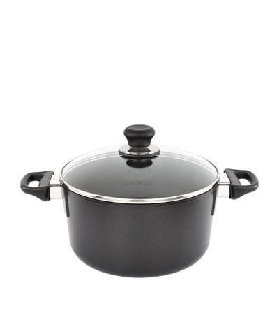Shop Scanpan Classic Dutch Oven With Lid (24cm) In Silver