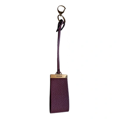 GUESS Pre-owned Leather Bag Charm In Burgundy