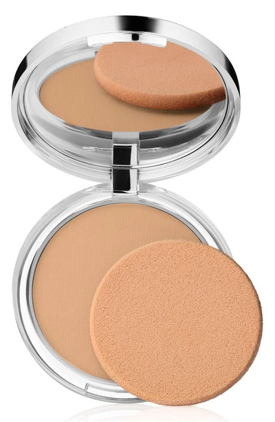 Shop Clinique Stay-matte Sheer Pressed Powder In Stay Tea