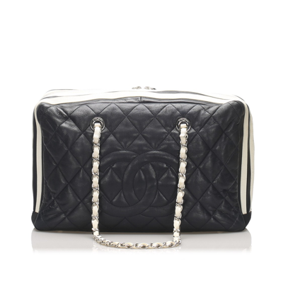 Pre-owned Chanel Cc Timeless Shoulder Bag In Black