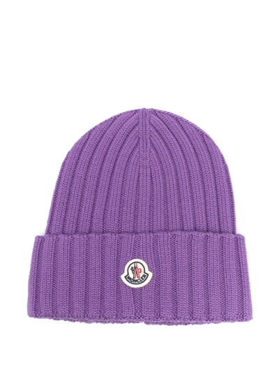 Shop Moncler Ribbed Logo-patch Beanie In Violett