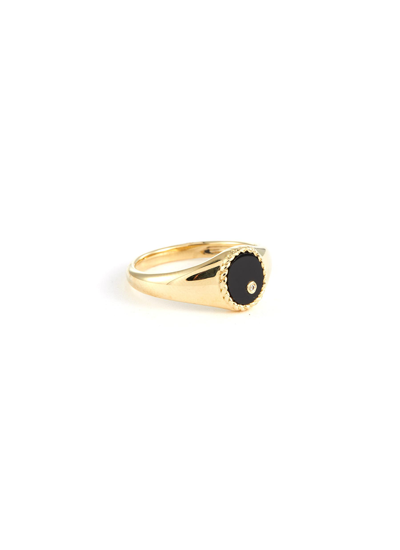Shop Yvonne Léon Mini Chevaliere Ovale Couleur Oval Pinky Diamond Onyx 9k Yellow Gold Ring