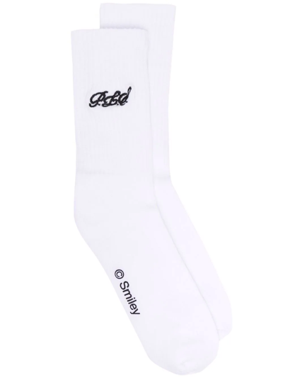 Shop Philosophy Di Lorenzo Serafini Embroidered-logo Ribbed Socks In White