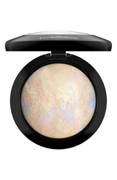 Shop Mac Cosmetics Mineralize Skinfinish Powder Highlighter In Lightscapade.