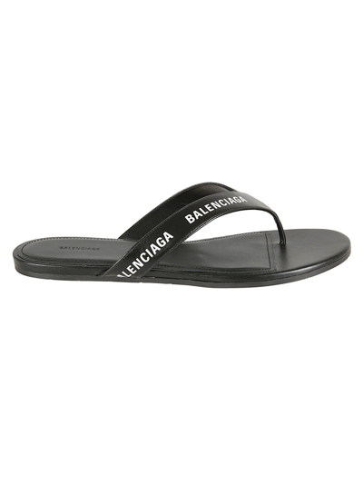 Shop Balenciaga Round Flip Flops In Black/white
