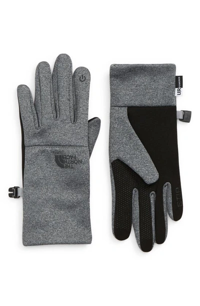 Shop The North Face Etip Touchscreen Gloves In Tnf Grey