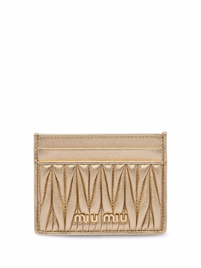 Shop Miu Miu Matelassé Leather Cardholder In Gold