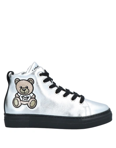 Shop Moschino Teen Sneakers In Silver