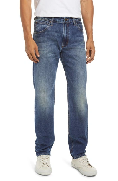 Shop Lee Heritage Regular Straight Leg Jeans In Grove