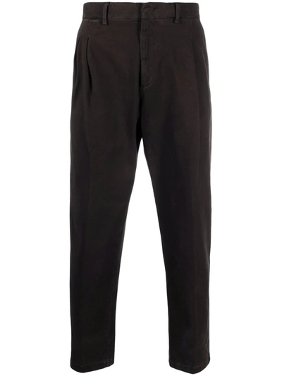Shop Dell'oglio Mid-rise Straight-leg Trousers In 褐色