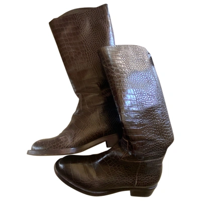 Pre-owned Dkny Leather Boots In Brown