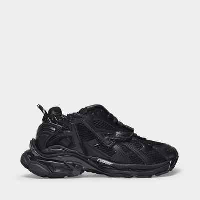 Shop Balenciaga Sneakers Runner Schwarz, Synthetisch In Black