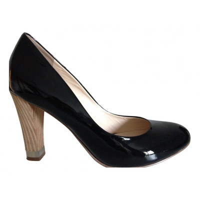 GUESS Pre-owned Patent Leather Heels In Black