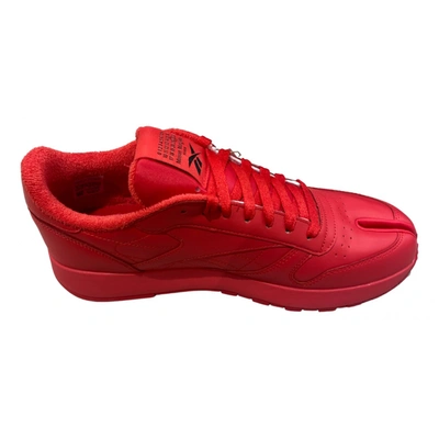 Pre-owned Maison Margiela X Reebok Leather Low Trainers In Red