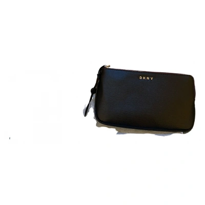 Pre-owned Dkny Leather Purse In Black