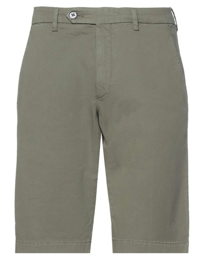 Shop Gta Il Pantalone Shorts & Bermuda Shorts In Military Green