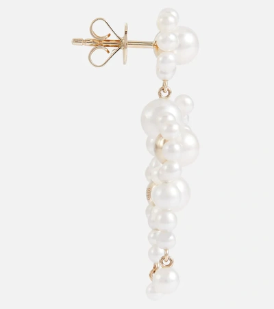 Shop Sophie Bille Brahe Fontaine Marguerite 14kt Gold Earrings With Pearls In Pearl/gold