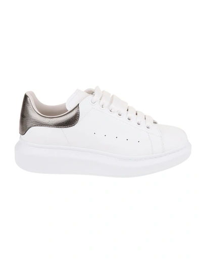 Shop Alexander Mcqueen Woman White And Metallic Grey Oversize Sneakers In White/blk Pearl