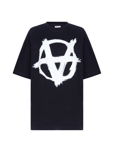 Shop Vetements T-shirt In Black/white