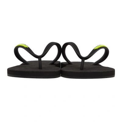 Vetements Logo Thong Sandals In Black