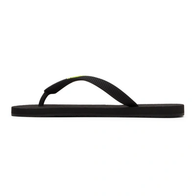 Vetements Logo Thong Sandals In Black