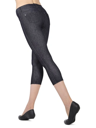 Shop Memoi Women's Zipper Cotton-blend Capri Leggings In Dark Wash