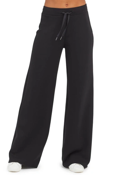 Shop Spanxr Spanx® Airessentials Wide Leg Pants In Very Black