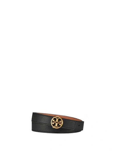 Shop Tory Burch 1.5 Reversible Logo Belt In Black New Cuoio Gold
