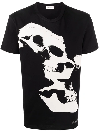 Shop Alexander Mcqueen Skull-print Short-sleeved T-shirt In Schwarz