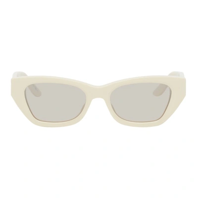 Shop Givenchy Off-white Gv 7209 Sunglasses In 0szj Ivory
