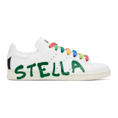 Shop Stella Mccartney White & Green Ed Curtis Edition Stan Smith Low Sneakers In K096 Green