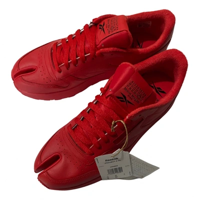 Pre-owned Maison Margiela X Reebok Leather Low Trainers In Red