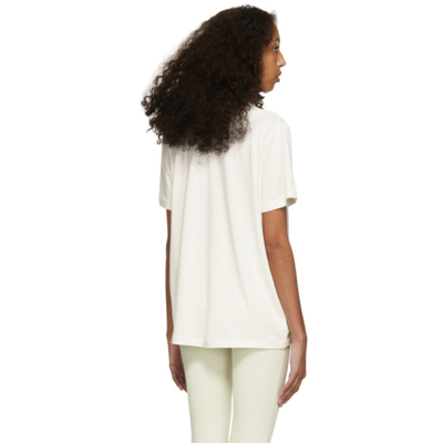 Shop Skims Off-white Stretch Boyfriend T-shirt In Marble