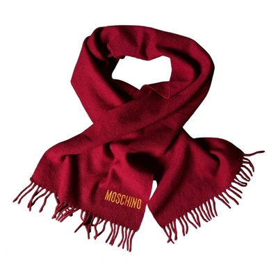 Pre-owned Moschino Wool Scarf In Burgundy