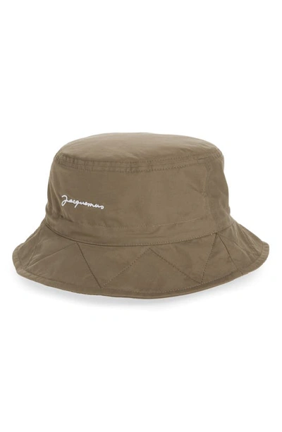 Shop Jacquemus Le Bob Picchu Logo Bucket Hat In Green