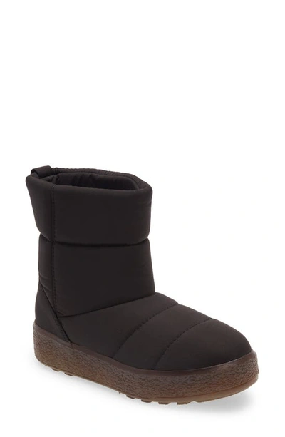 Shop Madewell The Toasty Puffer Boot In Black
