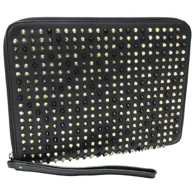 Pre-owned Christian Louboutin Leather Purse In Black