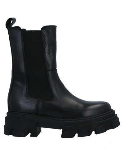 Shop Noa A. Woman Ankle Boots Black Size 9 Calfskin