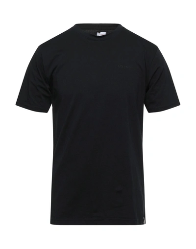 Shop Officina 36 T-shirts In Black
