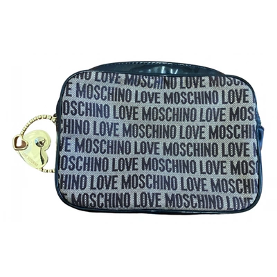 Pre-owned Moschino Cloth Wallet In Black