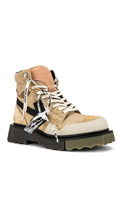 Arrow Motif Hiking Sneaker Boots In Beige
