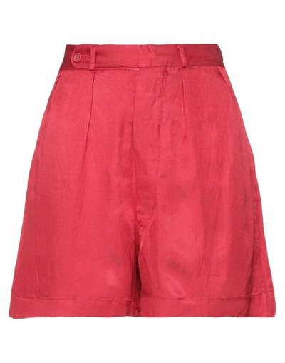 True Nyc Woman Shorts & Bermuda Shorts Red Size 27 Viscose, Linen In Red